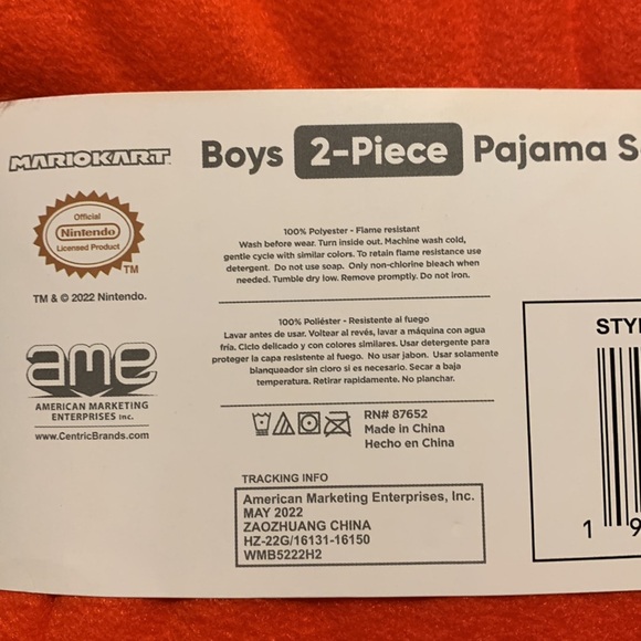 🚘 MarioKart 2-piece pajama set. Size 10/12 - Picture 4 of 5